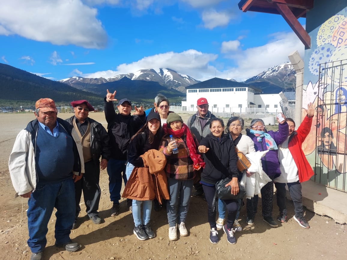 Personas Mayores de Bariloche del CAAT8 disfrutaron de una salida recreativa al Cº Otto