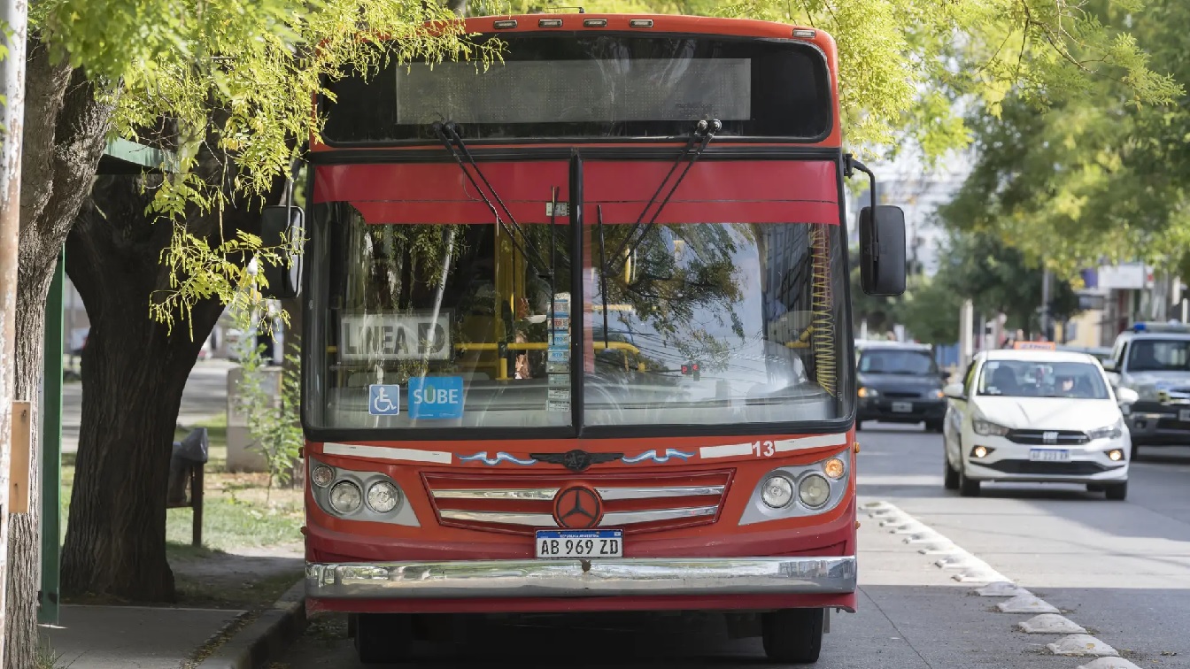 Discapacidad: la CNRT sancionará el incumplimiento de emisión de pasajes