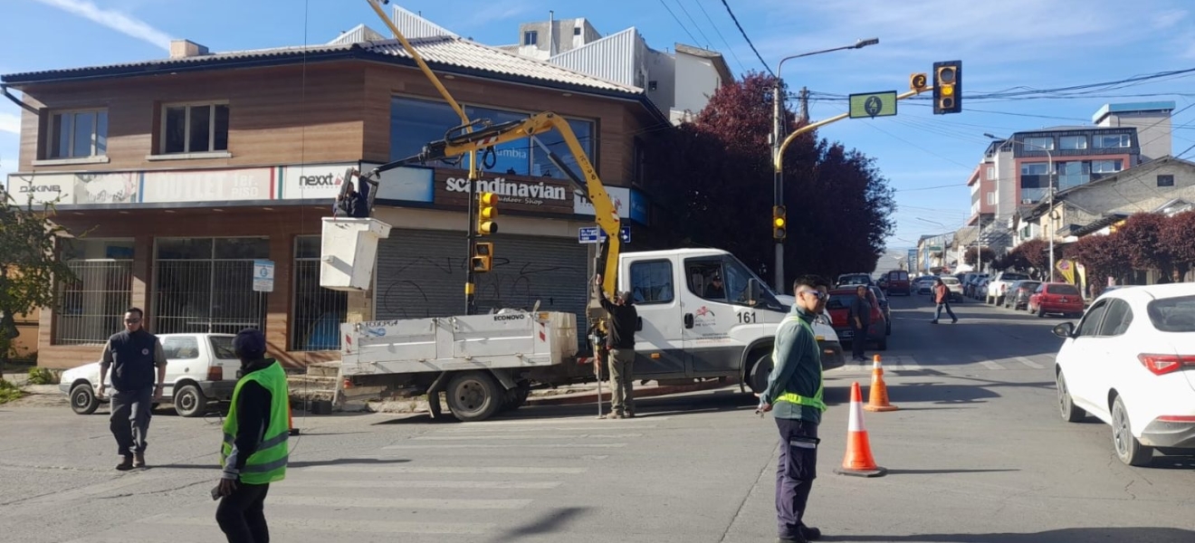 Reparan semáforos céntricos en Bariloche