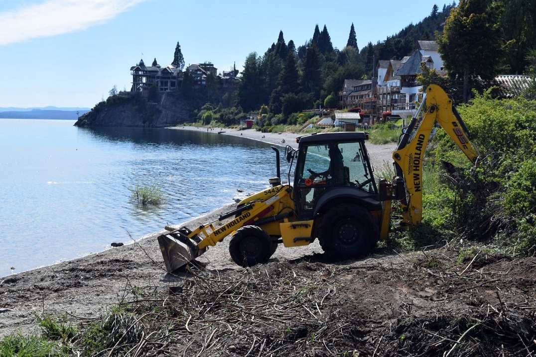 Bariloche: Mejoran Playa Bonita, y ganan metros de espacios para los vecinos