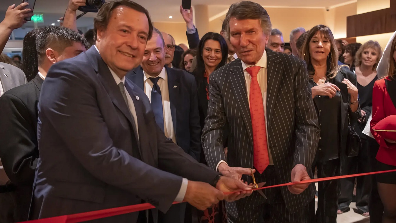 (((video)))Rio Negro: El gobernador acompañó la inauguración del nuevo hotel y casino en Viedma