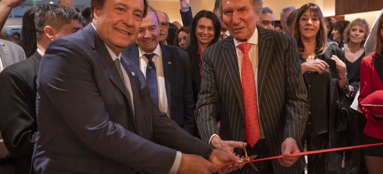 (((video)))Rio Negro: El gobernador acompañó la inauguración del nuevo hotel y casino en Viedma