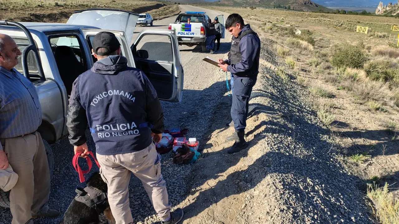 Policía rionegrina secuestró más de 2 kilos de cocaína en un operativo en la Ruta 23