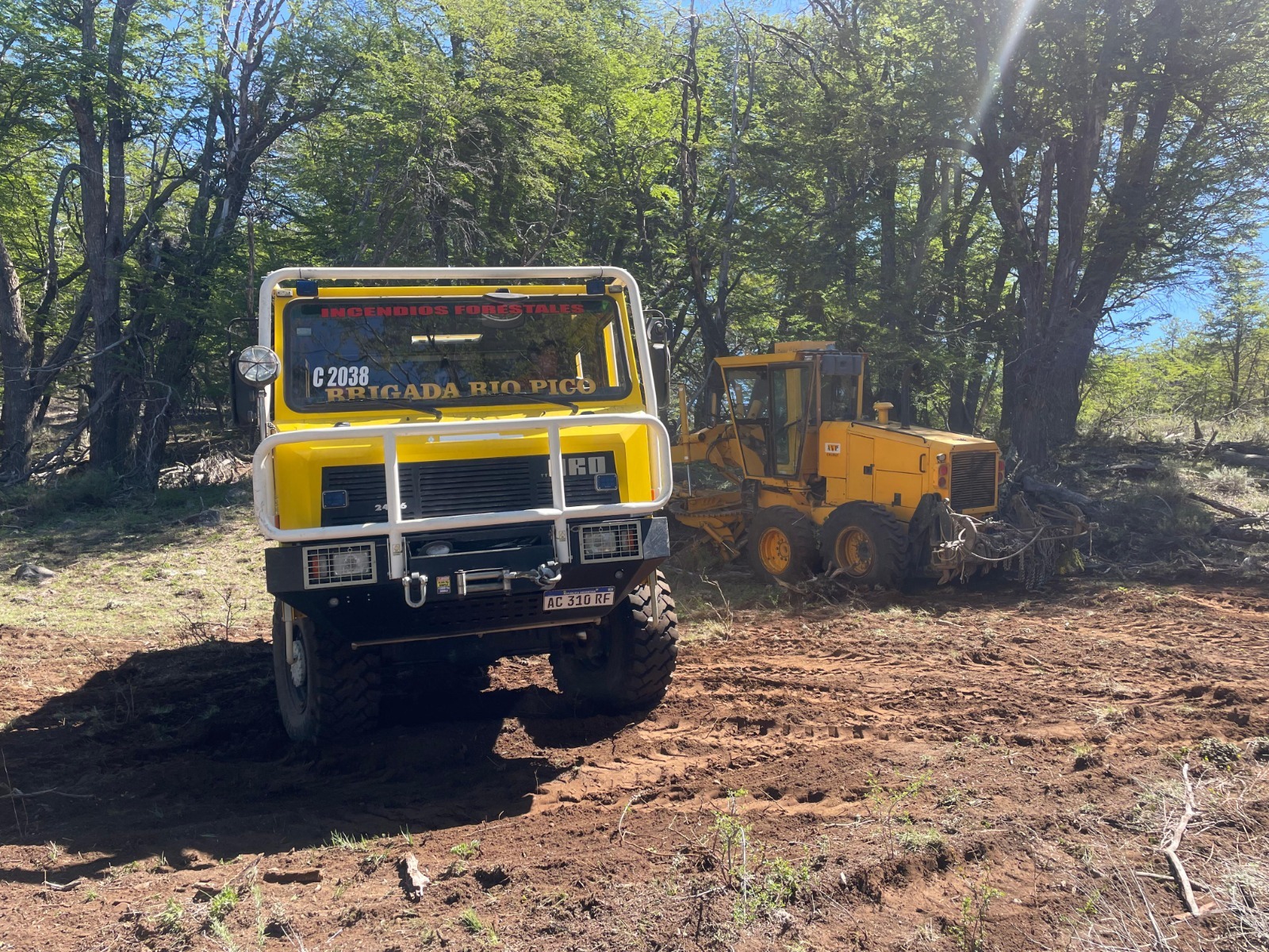 El Gobierno del Chubut controló el incendio forestal en la zona de Río Pico