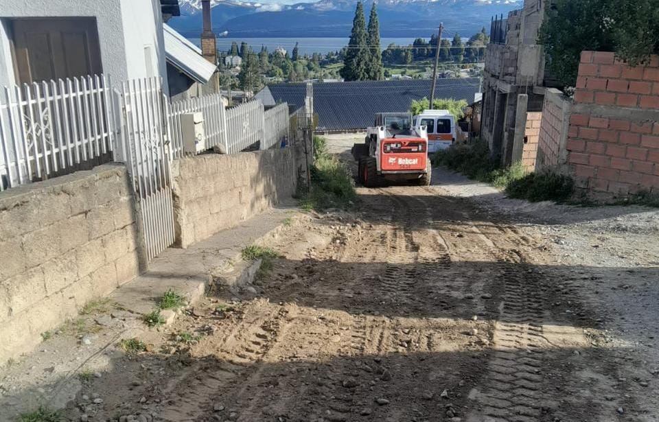 El Municipio de Bariloche ingresó con máquinas al barrio Alborada