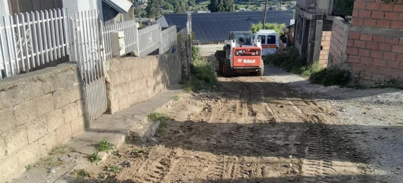 El Municipio de Bariloche ingresó con máquinas al barrio Alborada