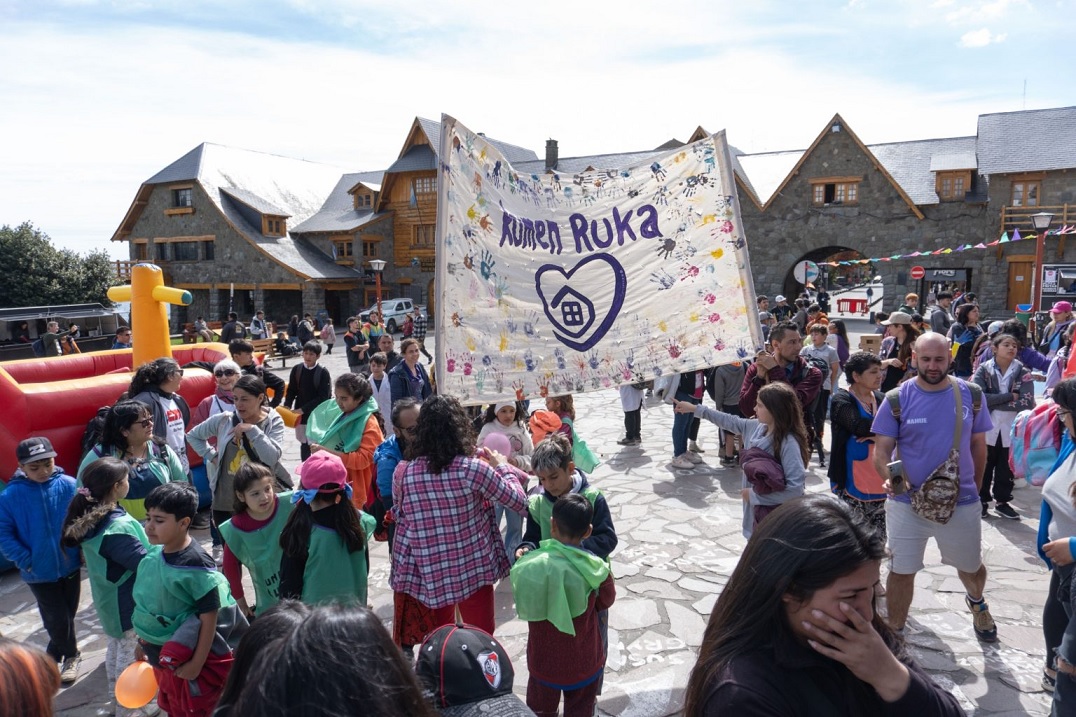 Bariloche: Instituciones Municipales participaron en la Semana de los Derechos de los Niños y Adolescente