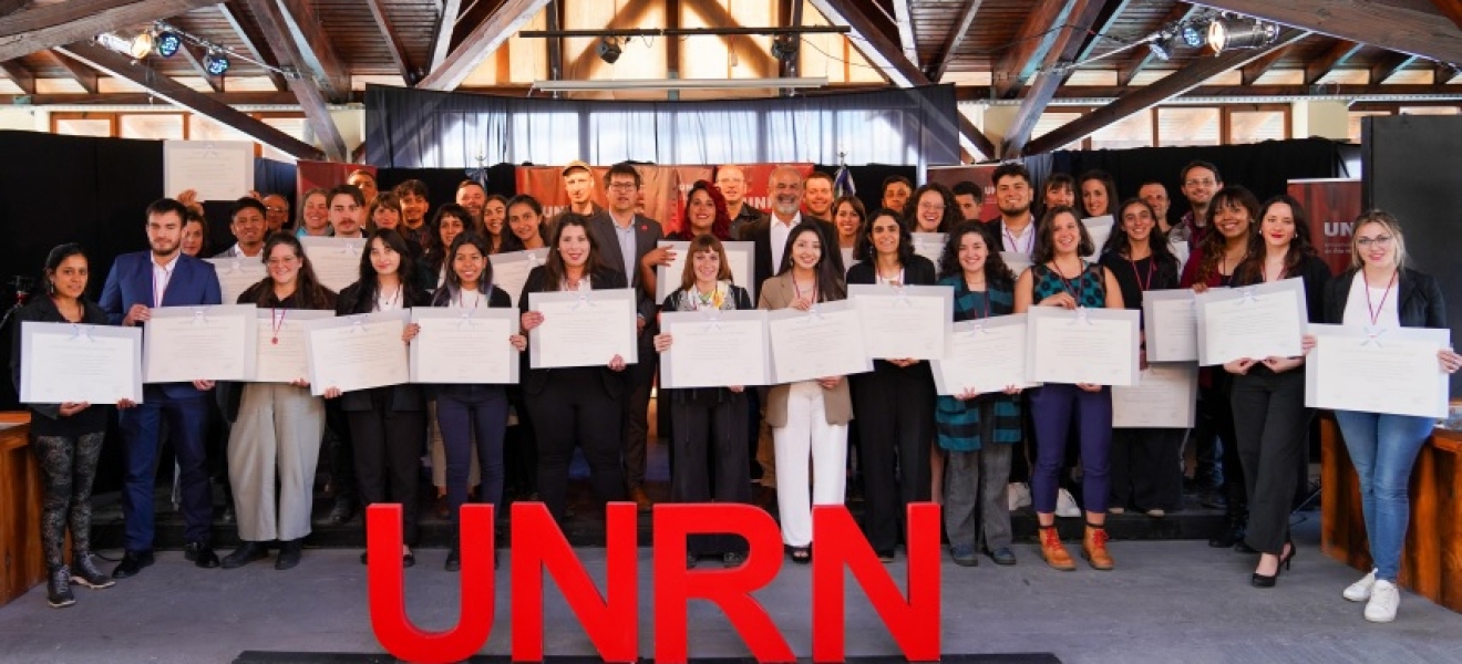 La UNRN Sede Andina realizó una ceremonia de graduación donde entregó 45 títulos nuevos