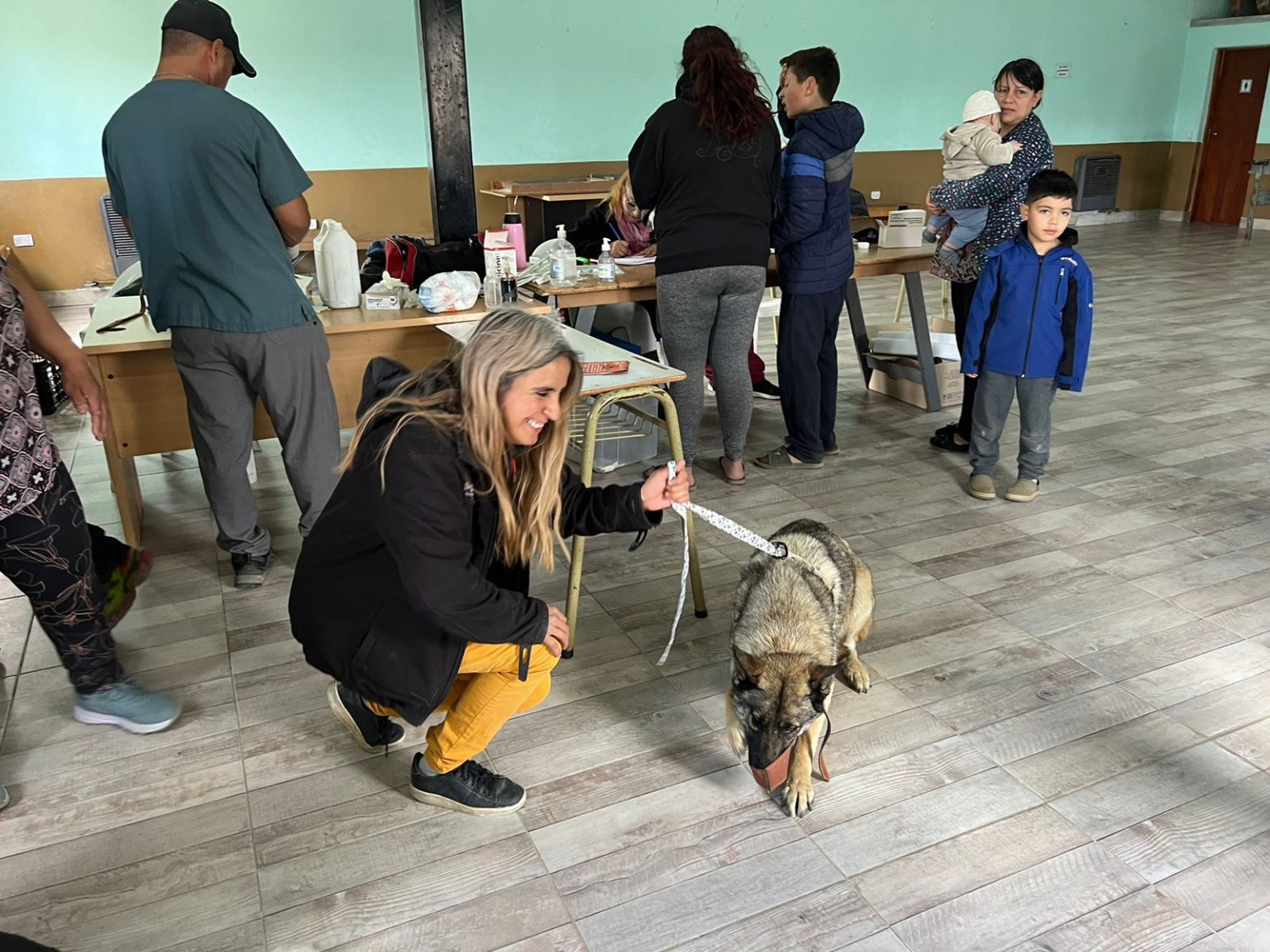 La campaña de vacunación tuvo su 1era semana en el barrio Nahuel Hue