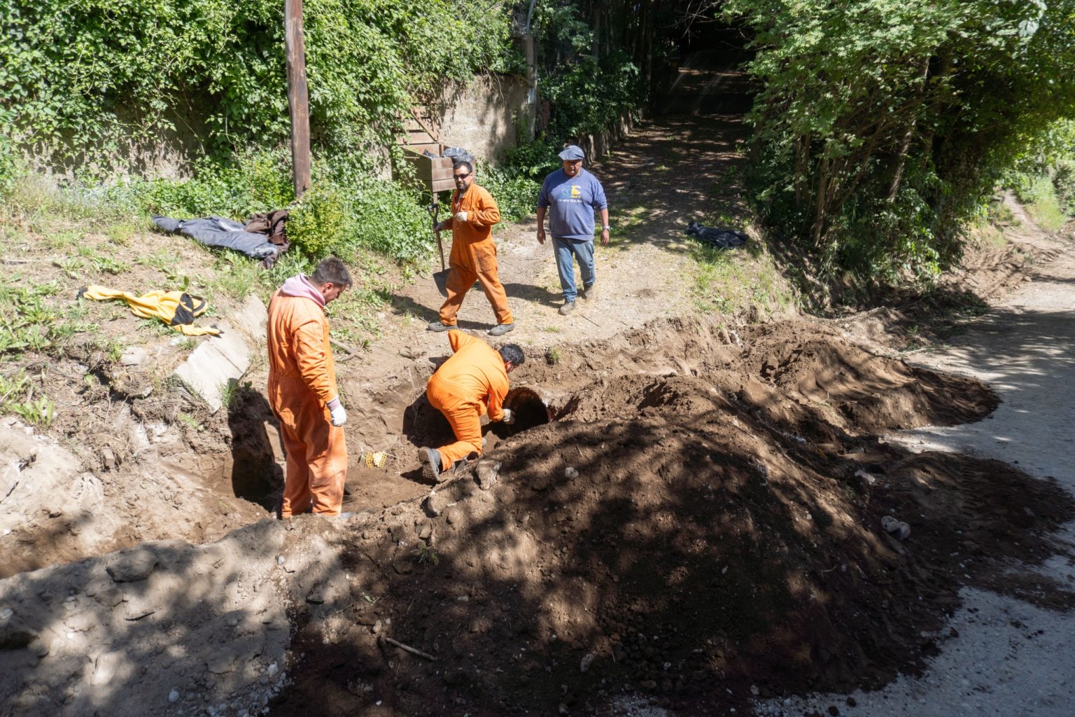 Bariloche: Recuperan las cunetas en San Ignacio del Cerro 