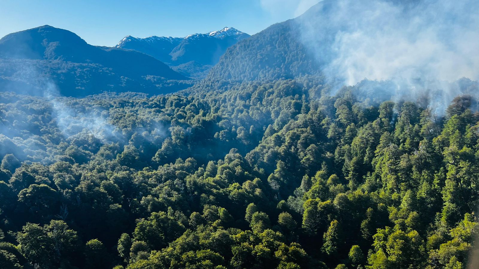 Dos focos de incendio en la zona sur del Parque Nacional Nahuel Huapi