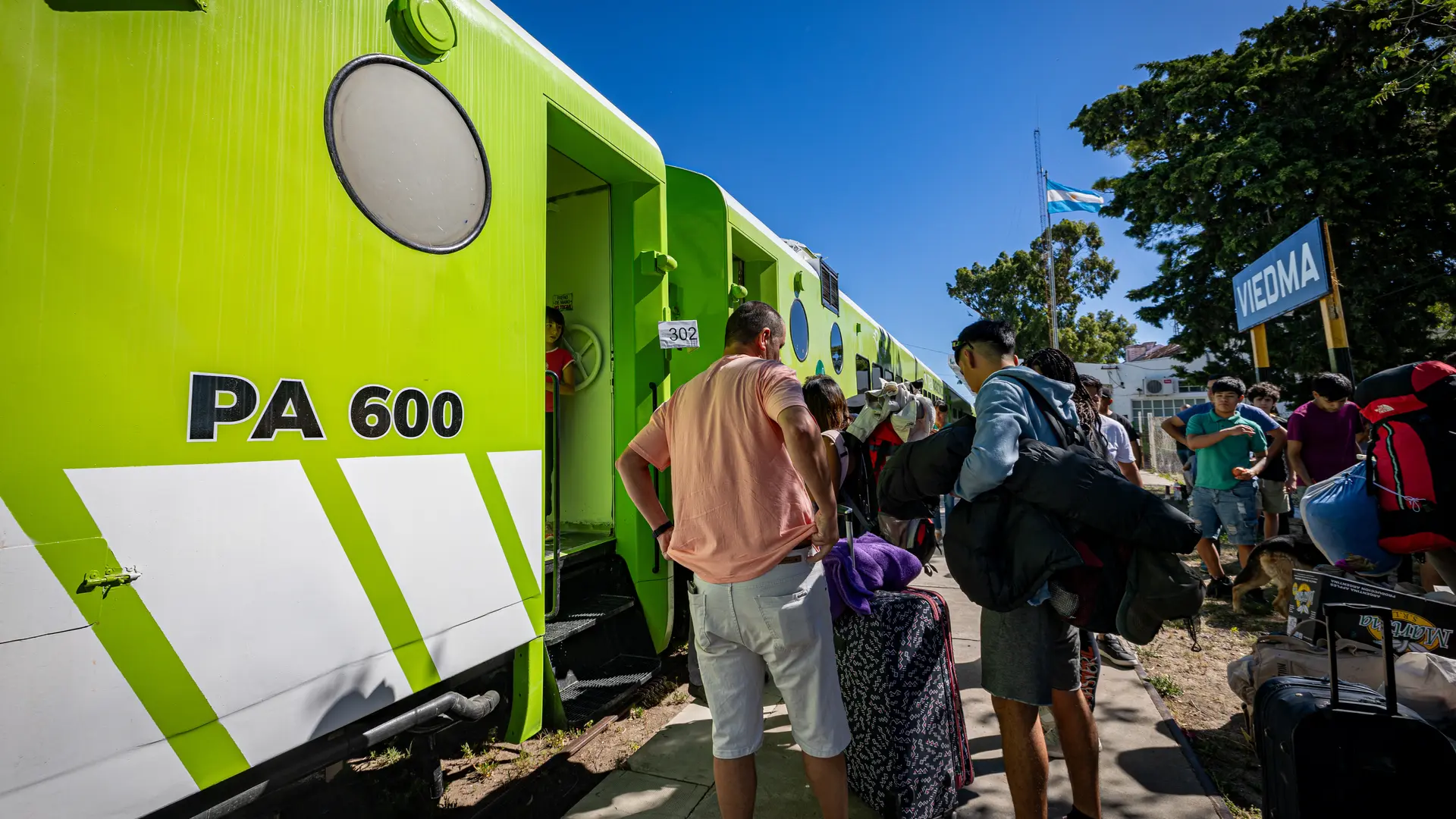 (((video))) Del mar a la montaña: el Tren Patagónico vuelve a unir Viedma con Bariloche