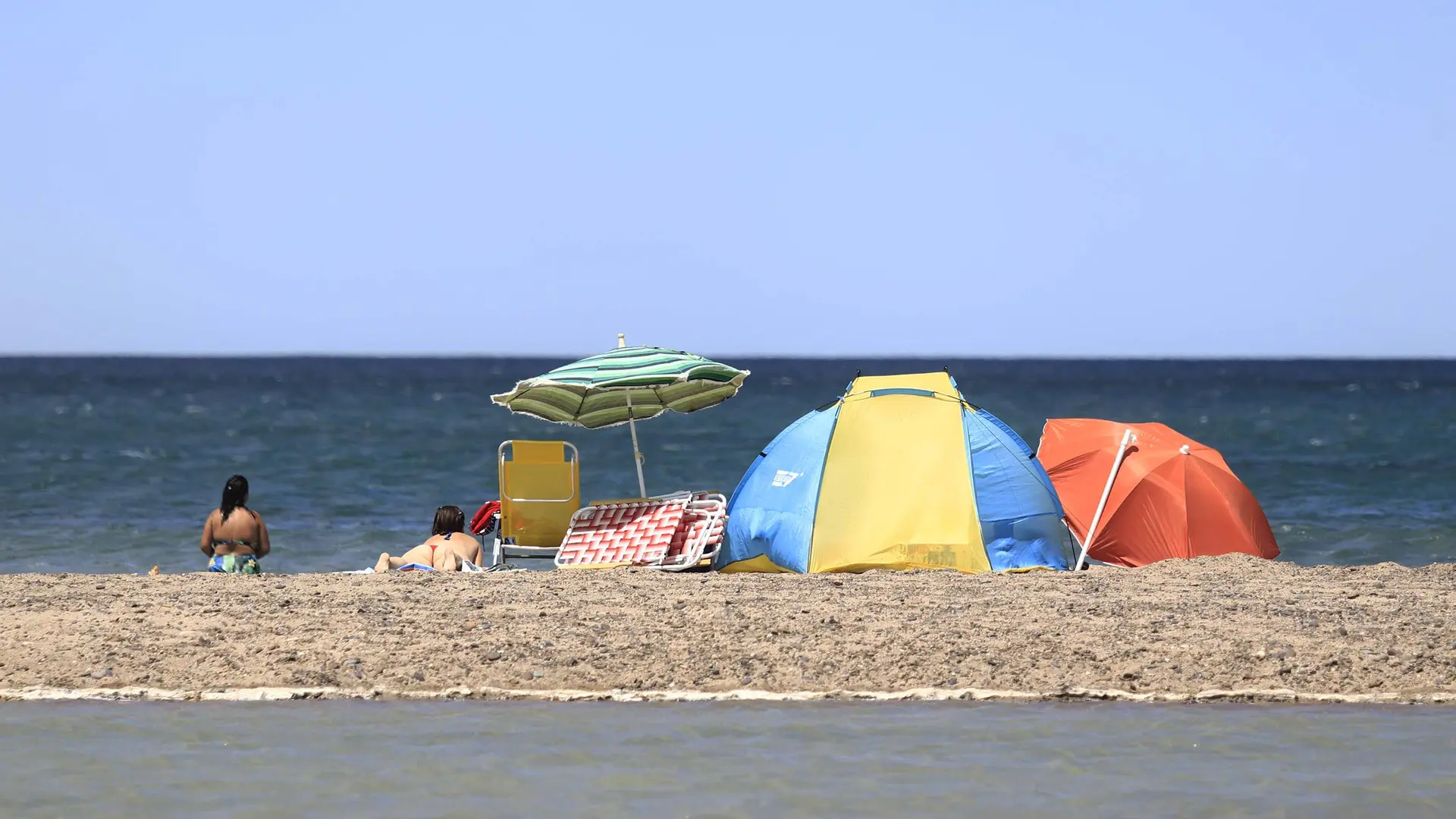 Cómo cuidar el ambiente mientras disfrutás del verano en Río Negro