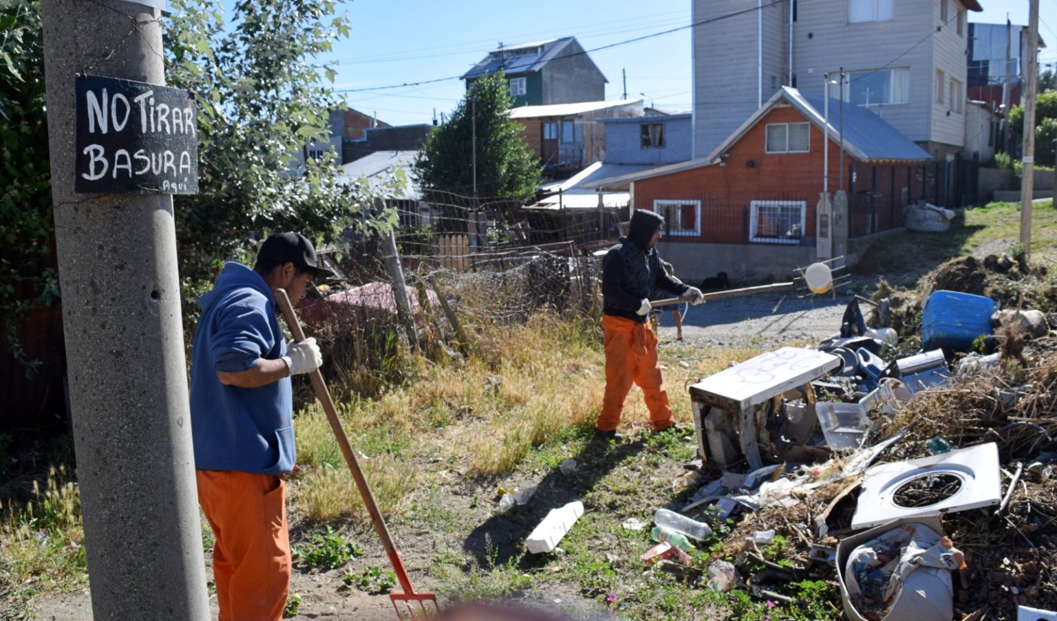 Bariloche: Jornada de Limpieza en el Bº 6 Manzanas