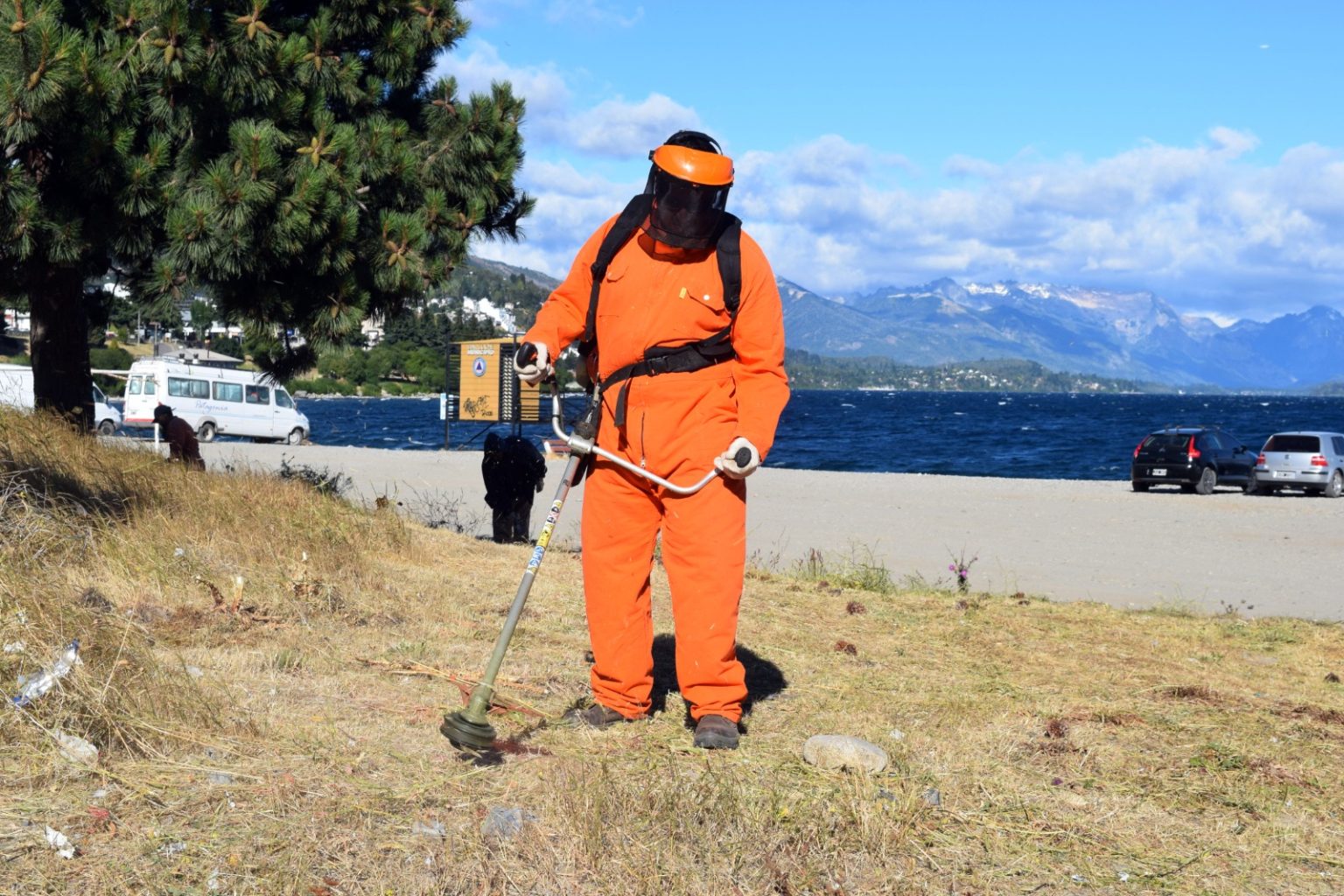 Embellecimiento de la Playa Centenario del Lago Nahuel Huapi