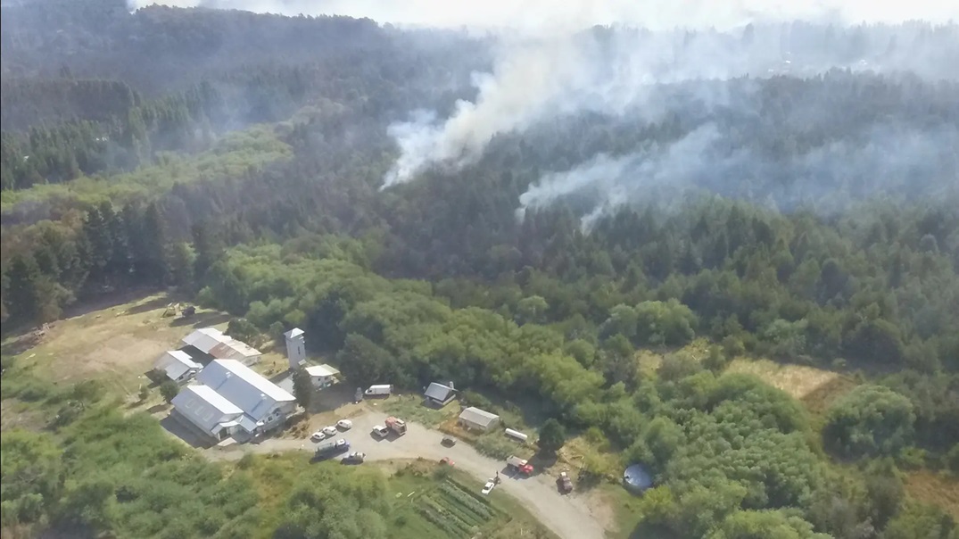 La Escuela 103 de Mallín Ahogado pudo ser resguardada de los incendios