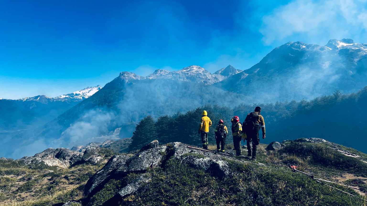 Incendio en la región de El Manso Inferior y Los Manzanos Actualización 3-02