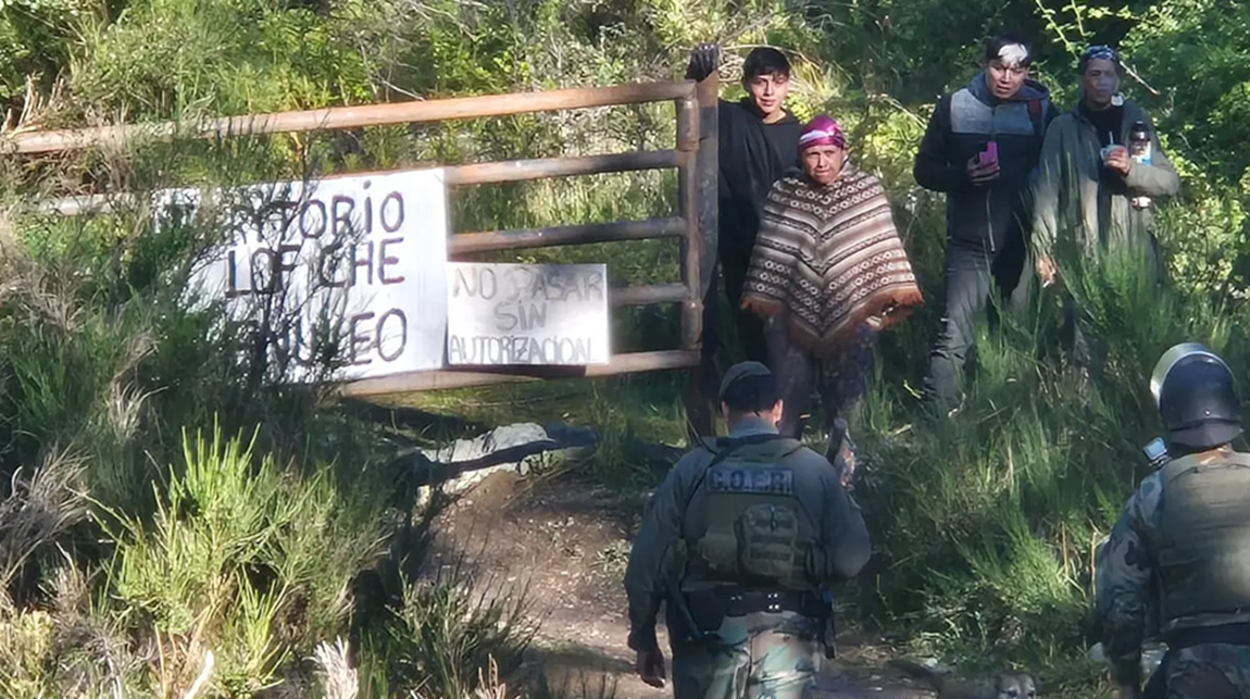 Operativo de la Fiscalía, la policía y el municipio de Bariloche en la Comunidad Buenuleo