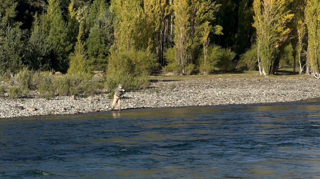 Dina Huapi: cuenta regresiva para el final de la temporada de pesca