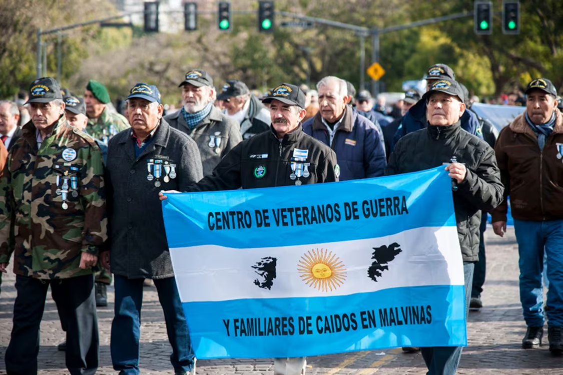Veteranos de Malvinas denunciaron a Milei por traición a la Patria