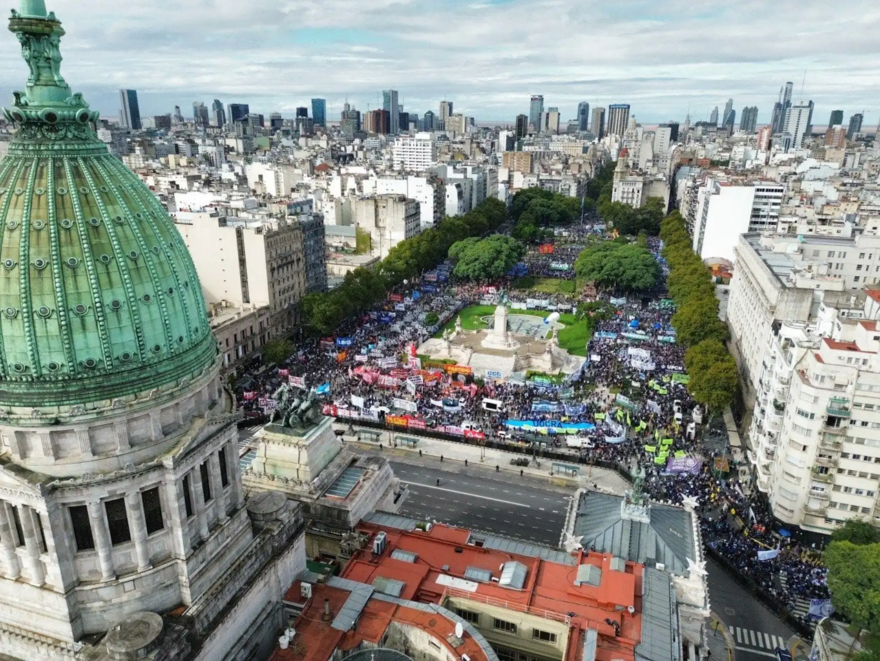 Paro de 36 hs: acatamiento casi total de estatales en todo el país
