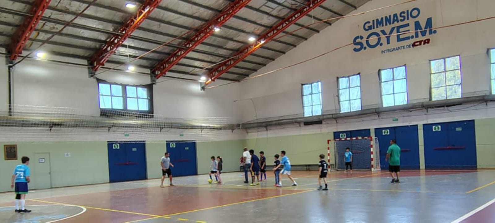 Denuncian suspensión de actividades deportivas en el gimnasio del Soyem