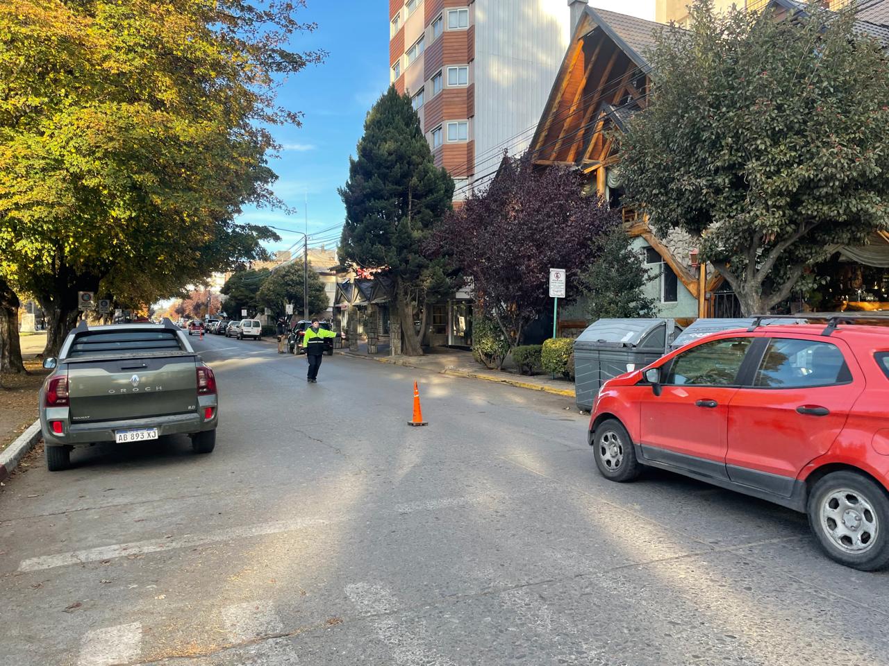 12 vehículos retenidos en varios controles conjuntos en Bariloche