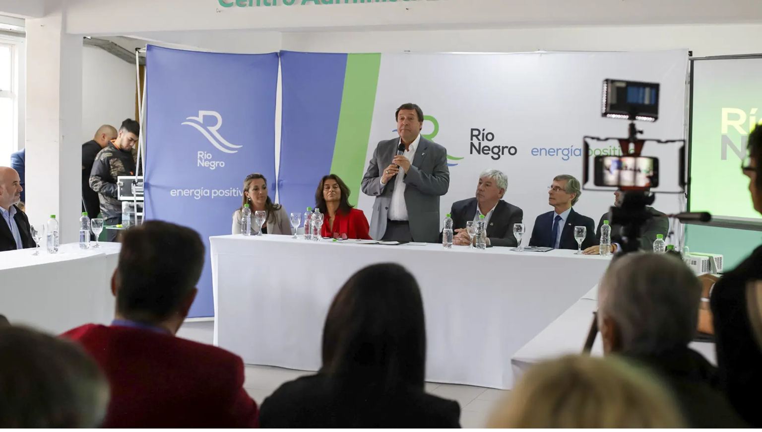 (((video))) Junto a prestadores privados, el gobernador puso en marcha la Agencia de Turismo de Río Negro