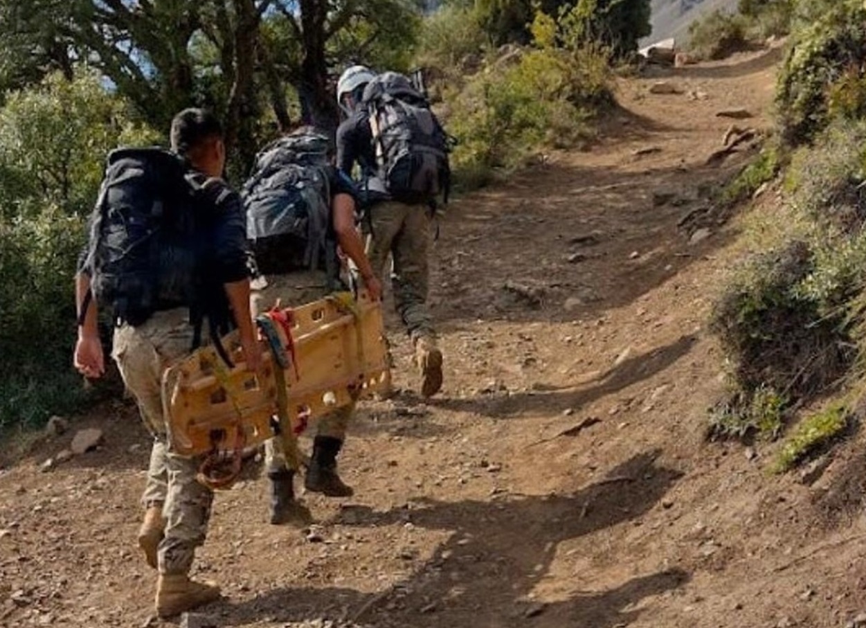 Buscan intensamente a dos mujeres desaparecidas en refugio Cerro Lindo