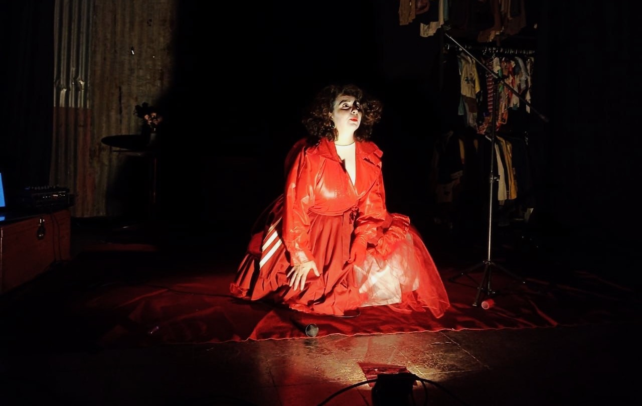 La obra de teatro Frutos Rojos se presenta por primera vez en Bariloche