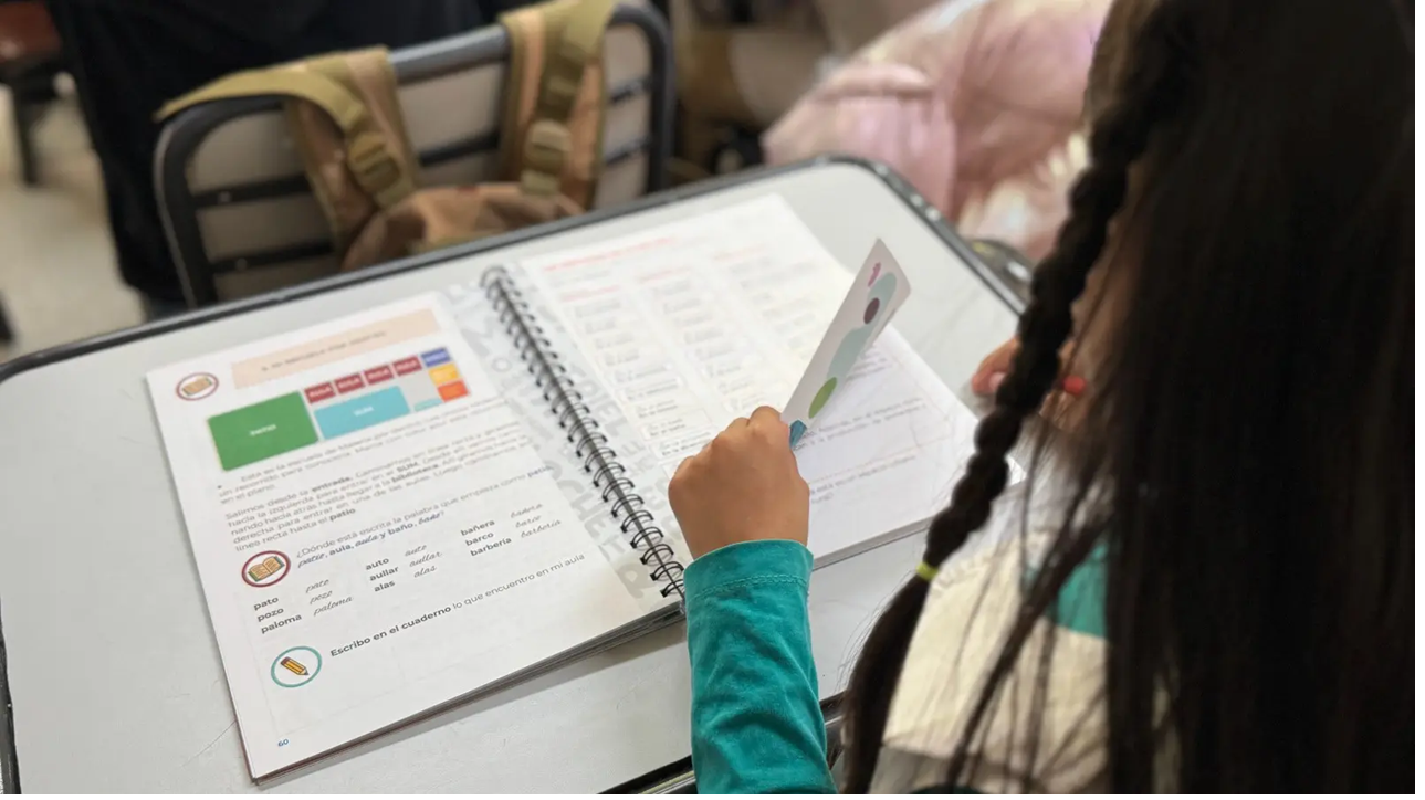 (((video))) El libro Exploradores recorre las escuelas primarias de Río Negro