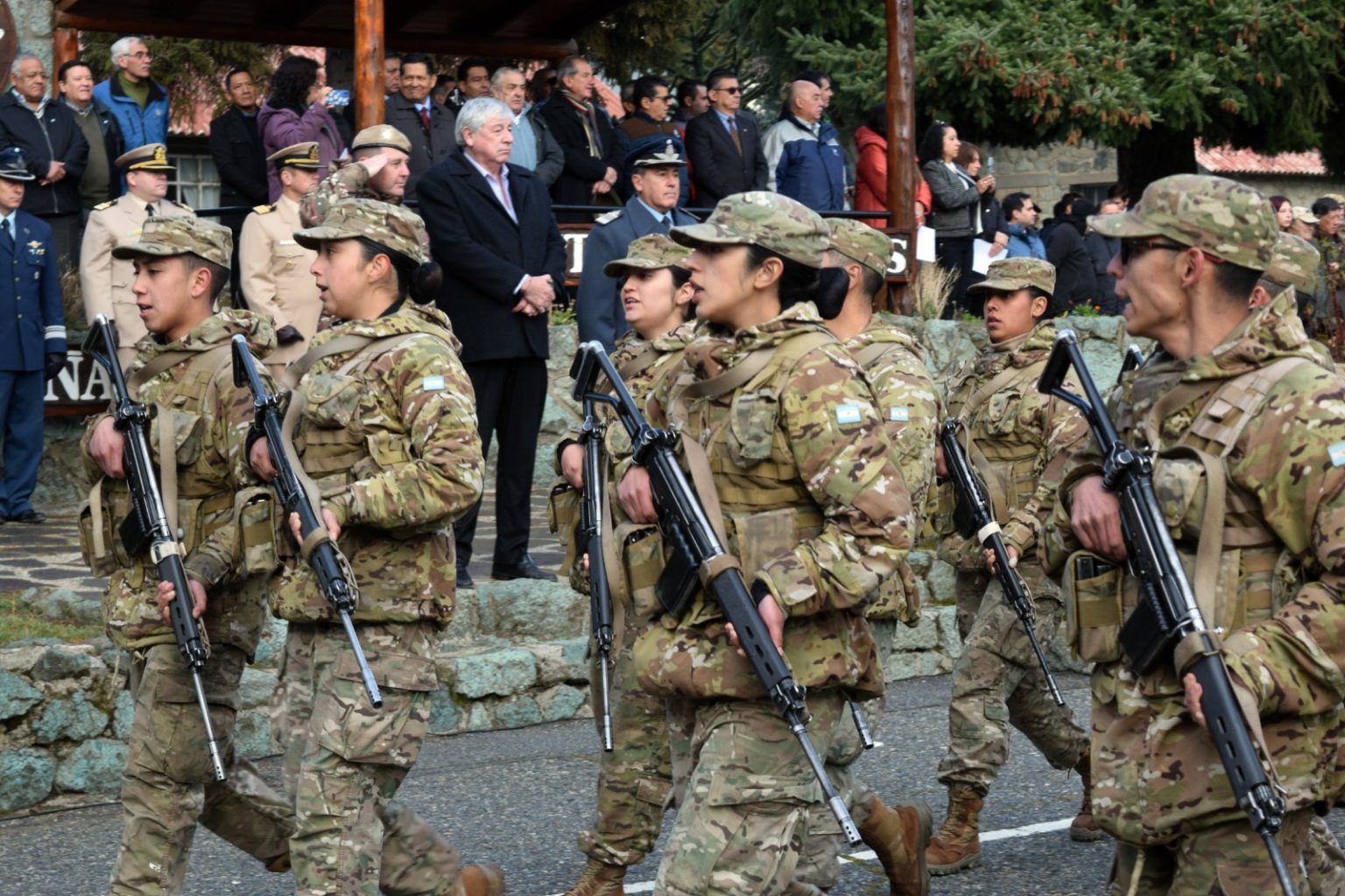 Acto en Bariloche por los 215 años del ejército argentino