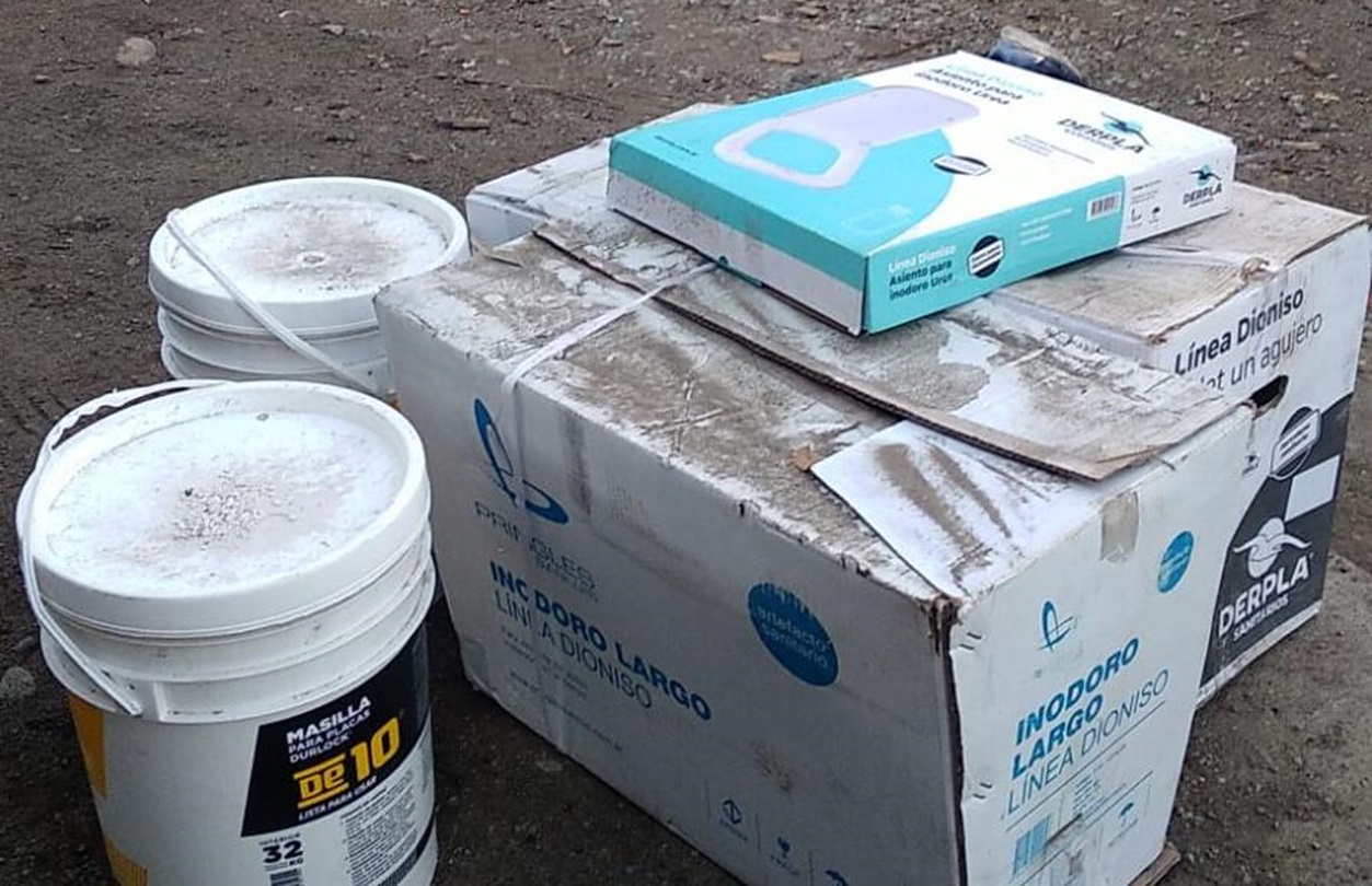 En múltiples allanamientos, recuperan materiales robados de un galpón