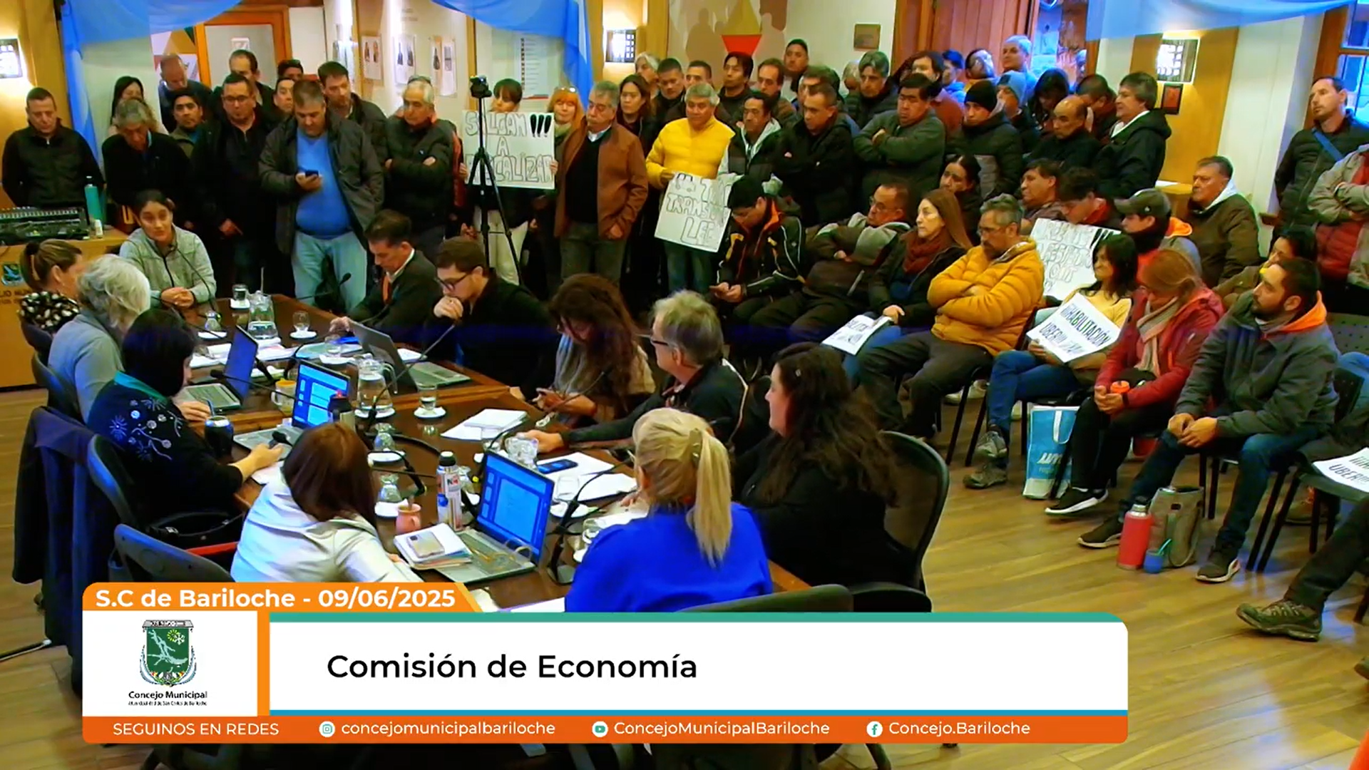 (((video))) Encendido debate por Uber y las apps de transporte en el Concejo de Bariloche
