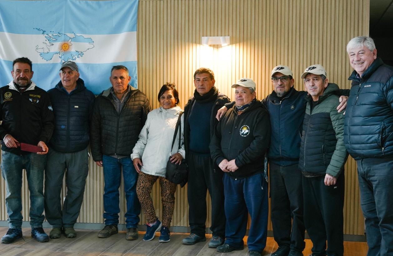 Acto en Bariloche por la afirmación de los Derechos sobre las Islas Malvinas