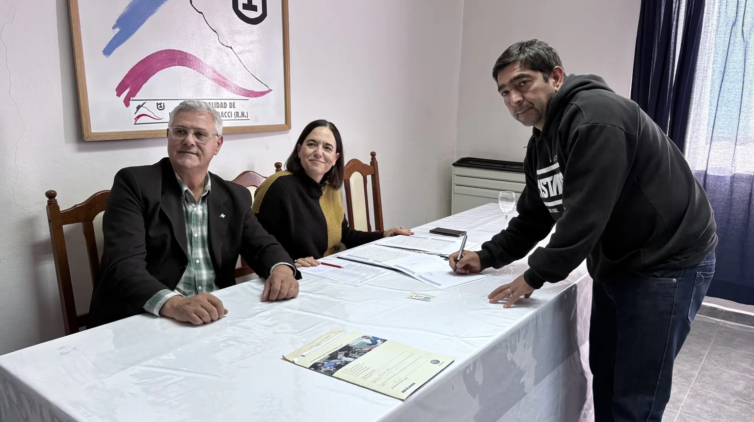 (((video))) Río Negro acompaña a vecinos y vecinas en las escrituras de sus viviendas