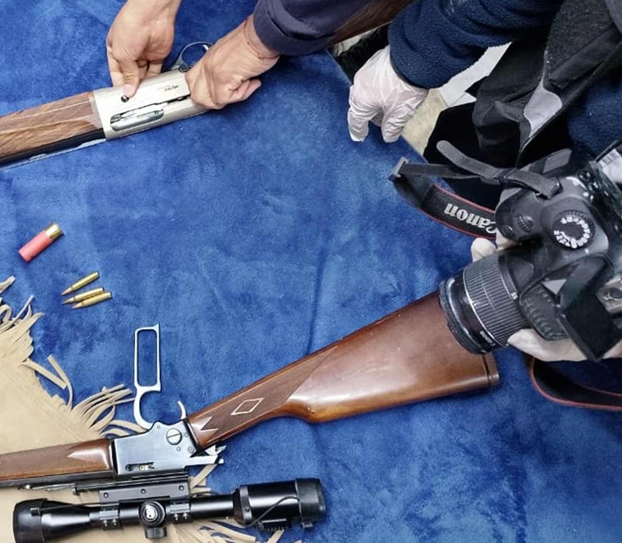 Exhaustiva investigación por el robo de armas, un vehículo y una millonaria suma de dinero