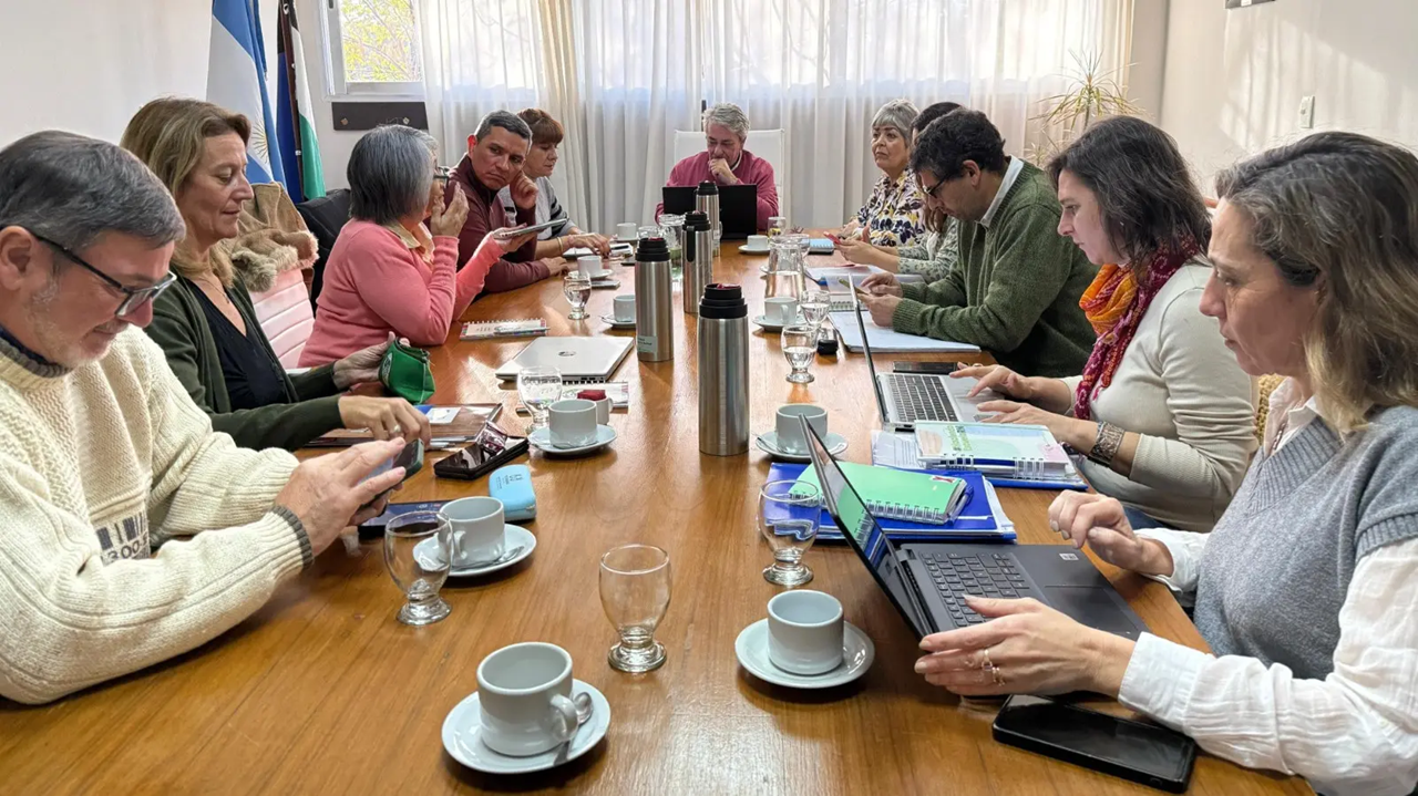 Río Negro llevó una nueva propuesta y exigió de levantamiento del paro docente