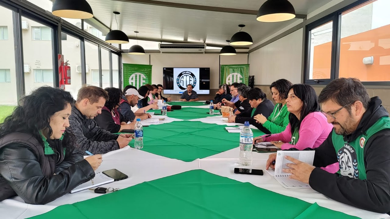 Por mayoría y con condiciones ATE aceptó la propuesta de salarial de Río Negro