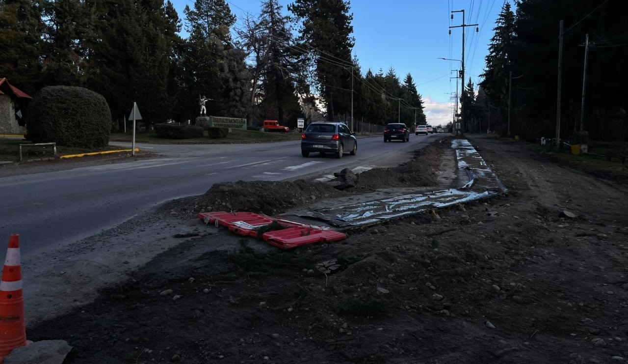 El municipio inició tareas en Av. Bustillo luego del acuerdo de traspaso con provincia